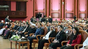 أكرم القصاص: الأزهر والكنيسة نموذج للوسطية المصرية فيديو