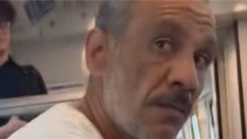 فتاة توثق تهكم مسن عليها في المترو.. والأخير:أنا صعيدي واستفزتني فتاة توثق تهكم مسن عليها في المترو.. والأخير:أنا صعيدي واستفزتني