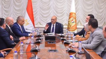 وزير العمل يعزز الشراكة مع ليوني مصر العالمية لتصنيع كابلات وضفائر السيارات وزير العمل يعزز الشراكة مع ليوني مصر العالمية لتصنيع كابلات وضفائر السيارات