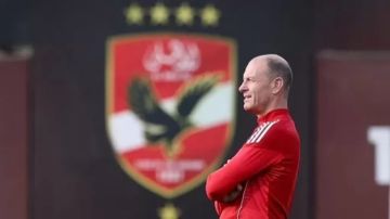 الأهلي يستأنف تدريباته اليوم استعدادا للإسماعيلي بعد حسم التأهل الأفريقي الأهلي يستأنف تدريباته اليوم استعدادا للإسماعيلي بعد حسم التأهل الأفريقي