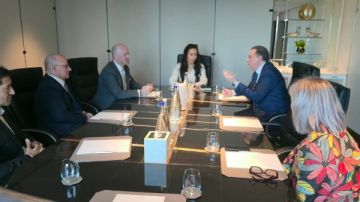 التنظيم والإدارة يستهدف الاستفادة من الخبرات العالمية في الإدارة الرقمية