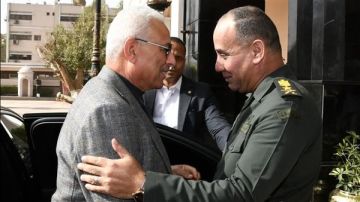 القوات المسلحة تجرى مراسم تسليم وتسلم القيادة فى تقليد عسكرى أصيل (صور)