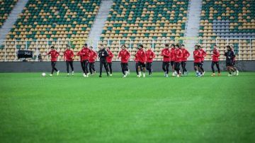 مران الأهلي الختامي استعدادا لمواجهة شبيبة القبائل في دوري إفريقيا شاهد