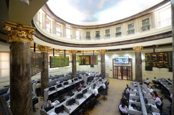 البورصة المصرية تتجاوز 50 ألف نقطة لأول مرة في تاريخها.. وخبراء يكشفون الأسباب