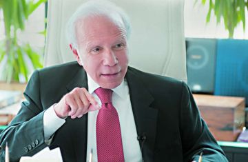 صلاح دياب: من جمع زجاجات الكانتين إلى عالم البيزنس.. لم أستند لاسم العائلة وصنعت طريقي بنفسي