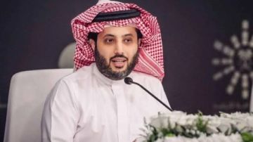 على سفح الأهرامات.. نزال تاريخي بين ألكسندر أوزيك وريكو فيرهوفن لأول مرة بمصر على سفح الأهرامات.. نزال تاريخي بين ألكسندر أوزيك وريكو فيرهوفن لأول مرة بمصر