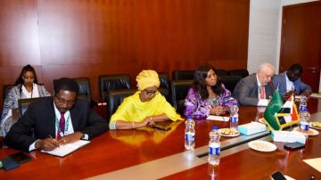 وزير الخارجية: الاتفاق على موقف إفريقي موحد حول الديون خطوة مهمة للتنسيق القاري وزير الخارجية: الاتفاق على موقف إفريقي موحد حول الديون خطوة مهمة للتنسيق القاري