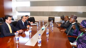 وزير الخارجية: مستعدون لنقل خبراتنا في مكافحة الإرهاب إلى نيجيريا