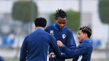 إبراهيم عبدالجواد: أي سيناريو غير فوز الزمالك والمصري غدا هيكون فيه صعوبة للفريقين