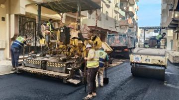 استمرار أعمال الرصف بمنطقة الأهالي في سفاجا استمرار أعمال الرصف بمنطقة الأهالي في سفاجا