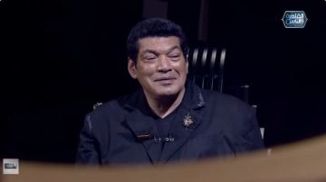 باسم سمرة: عملت 15 عمل من غير جنيه.. وساعات بندفع علشان نمشي الليلة فيديو باسم سمرة: عملت 15 عمل من غير جنيه.. وساعات بندفع علشان نمشي الليلة فيديو