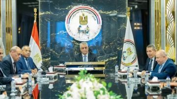 وزير الدولة للإنتاج الحربي: الدخول لمجال الذكاء الاصطناعي وسيلتنا لتطوير الصناعات الدفاعية وزير الدولة للإنتاج الحربي: الدخول لمجال الذكاء الاصطناعي وسيلتنا لتطوير الصناعات الدفاعية