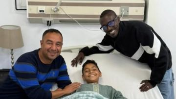 إنبي يطمئن على يحيى محمد السيد إنبي يطمئن على يحيى محمد السيد