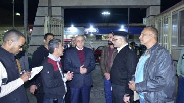 محافظ الأقصر يتفقد مجمع مواقف شرق السكة وسوق الخضروات ويوجه بمصادرة العربات المخالفة