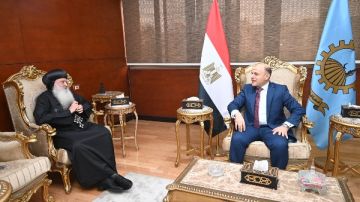 محافظ الغربية يستقبل مطران طنطا للتهنئة بتوليه منصبه وبشهر رمضان