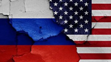 ميدفيديف يحذر من ساعة يوم القيامة بين أكبر قوى نووية