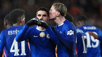 الاتحاد الإنجليزي يعاقب تشيلسي ووست هام.. تفاصيل