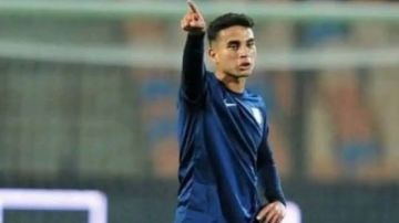 بيراميدز يفاوض محمد حمدي لاعب إنبي لتدعيم الجبهة اليسرى