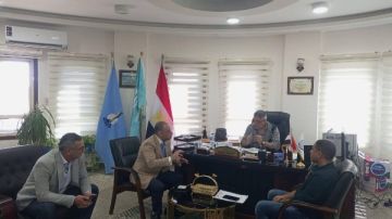 رئيس حي جنوب الغردقة يلتقي المواطنين لبحث شكواهم وحل مشاكلهم رئيس حي جنوب الغردقة يلتقي المواطنين لبحث شكواهم وحل مشاكلهم