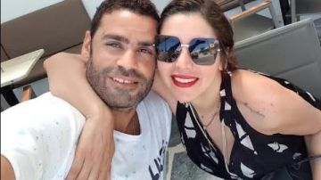 لقاء الخميسي ترد لأول مرة على أنباء معرفة أسرة عبد المنصف بزواجه الثاني لقاء الخميسي ترد لأول مرة على أنباء معرفة أسرة عبد المنصف بزواجه الثاني