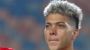 الأهلي يجهز عرضا ماليا جديدا لتعديل وتمديد عقد إمام عاشور