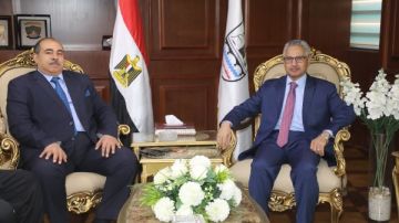 محافظ بني سويف يستقبل مدير الأمن لتهنئته بتوليه مهام منصبه الجديد محافظ بني سويف يستقبل مدير الأمن لتهنئته بتوليه مهام منصبه الجديد