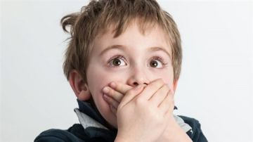 الفرق بين الكذب اللاإرادي والمتعمد عند المراهقين فيديو