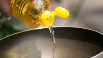  سلامة الغذاء تحذر من مخاطر خلط زيت القلي القديم بالجديد تفاصيل
