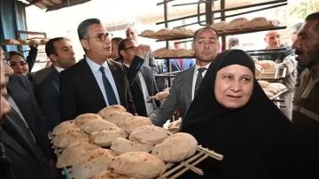 وزير التموين: المجمعات الاستهلاكية تحقق التوازن بالأسواق وتخفيف الأعباء عن المواطنين وزير التموين: المجمعات الاستهلاكية تحقق التوازن بالأسواق وتخفيف الأعباء عن المواطنين