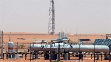 البترول: اكتشافات جديدة بالصحراء الغربية تضيف 34 مليون قدم مكعب غاز و5200 برميل يوميا