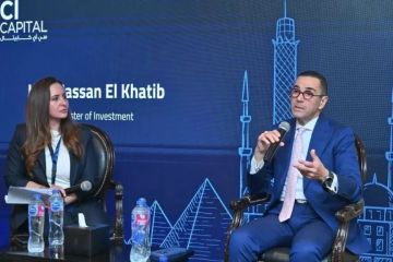 الخطيب: استقرار السياسة النقدية وحرية حركة رؤوس الأموال يعززان ثقة المستثمرين في السوق المصري الخطيب: استقرار السياسة النقدية وحرية حركة رؤوس الأموال يعززان ثقة المستثمرين في السوق المصري
