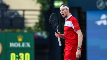 انطلاقة قوية لبطولة دبي للتنس