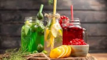 بعد الإفطار مباشرة.. عصائر طبيعية تعيد لجسمك النشاط وتخلصه من السموم بعد الإفطار مباشرة.. عصائر طبيعية تعيد لجسمك النشاط وتخلصه من السموم