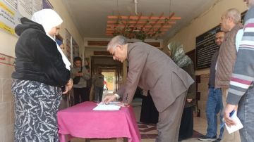 جولة لقيادات تعليم قنا بمدارس الفترتين لمتابعة انتظام العملية التعليمية