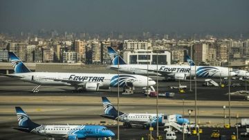 حرب إيران.. مصر تدعو المسافرين لمراجعة بيانات رحلاتهم حرب إيران.. مصر تدعو المسافرين لمراجعة بيانات رحلاتهم