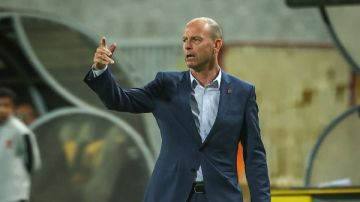 رسائل ييس توروب لجماهير الأهلي بعد الفوز علي الإسماعيلي