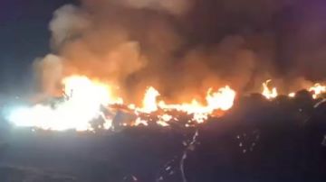 مصرع 5 أشخاص في تحطم مروحية بمدينة الكفرة الليبية.. صور مصرع 5 أشخاص في تحطم مروحية بمدينة الكفرة الليبية.. صور