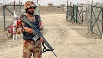 باكستان: مقتل 297 من عناصر طالبان وتدمير 89 موقعا في أفغانستان