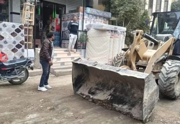 حملات مكثفة للنظافة ورفع الإشغالات وتسوية الطرق وتطوير الإنارة بيوسف الصديق بالفيوم