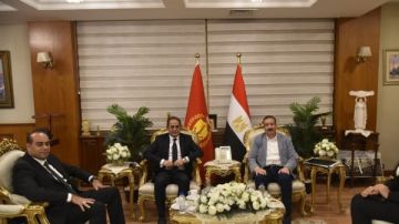 محافظ بورسعيد يستقبل عددٱ من أعضاء مجلس النواب