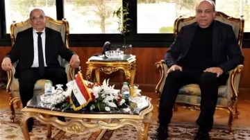 وزير الطيران المدني يستقبل مدير عام المنظمة العربية للطيران