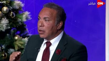 أيمن يونس: معتمد جمال يشبه البرتغالي كيروش .. الاتنين قلبهم ميت أيمن يونس: معتمد جمال يشبه البرتغالي كيروش .. الاتنين قلبهم ميت