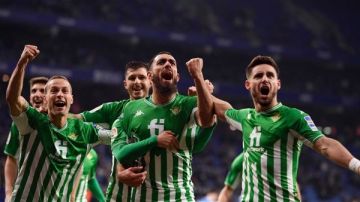 ريال بيتيس يفوز 2-1 على مايوركا في الدوري الإسباني