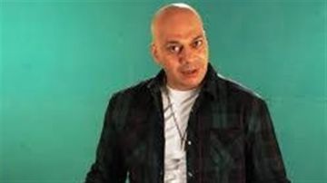 ضياء عبدالخالق يهاجم صناع علي كلاي: لمصلحة مين قلة التقدير