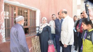 محافظ أسيوط يقود جولة مفاجئة على المخابز ومستودعات البوتاجاز