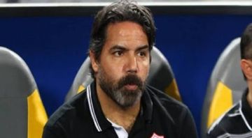 مدحت عبدالهادي: الدوري لن يخرج من الزمالك والأهلي