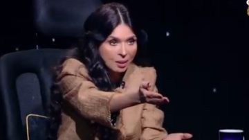 الراقصة دينا: 9 زيجات فاشلة.. حب واحد في حياتي ولن أعتزل الرقص