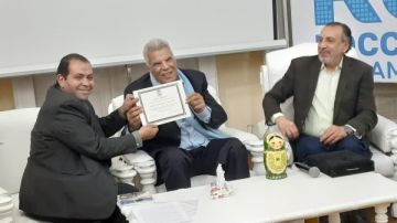 تصفيق ودرع وتورتة الـ80.. ليلة تكريم إبداع إبراهيم عبد المجيد في المركز الروسي تصفيق ودرع وتورتة الـ80.. ليلة تكريم إبداع إبراهيم عبد المجيد في المركز الروسي