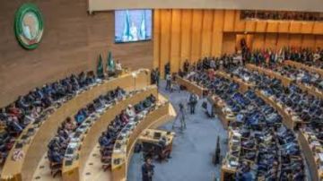 القمة الإفريقية تشيد بقيادة الرئيس السيسي في ملفات تحقيق الأمن والاستقرار القمة الإفريقية تشيد بقيادة الرئيس السيسي في ملفات تحقيق الأمن والاستقرار