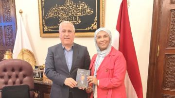 رئيس الوطنية للصحافة يستقبل الكاتبة الصحفية بالأهرام عزيزة فؤاد ويشيد بكتاب الحكيم مجدي يعقوب.. قلب من ذهب 